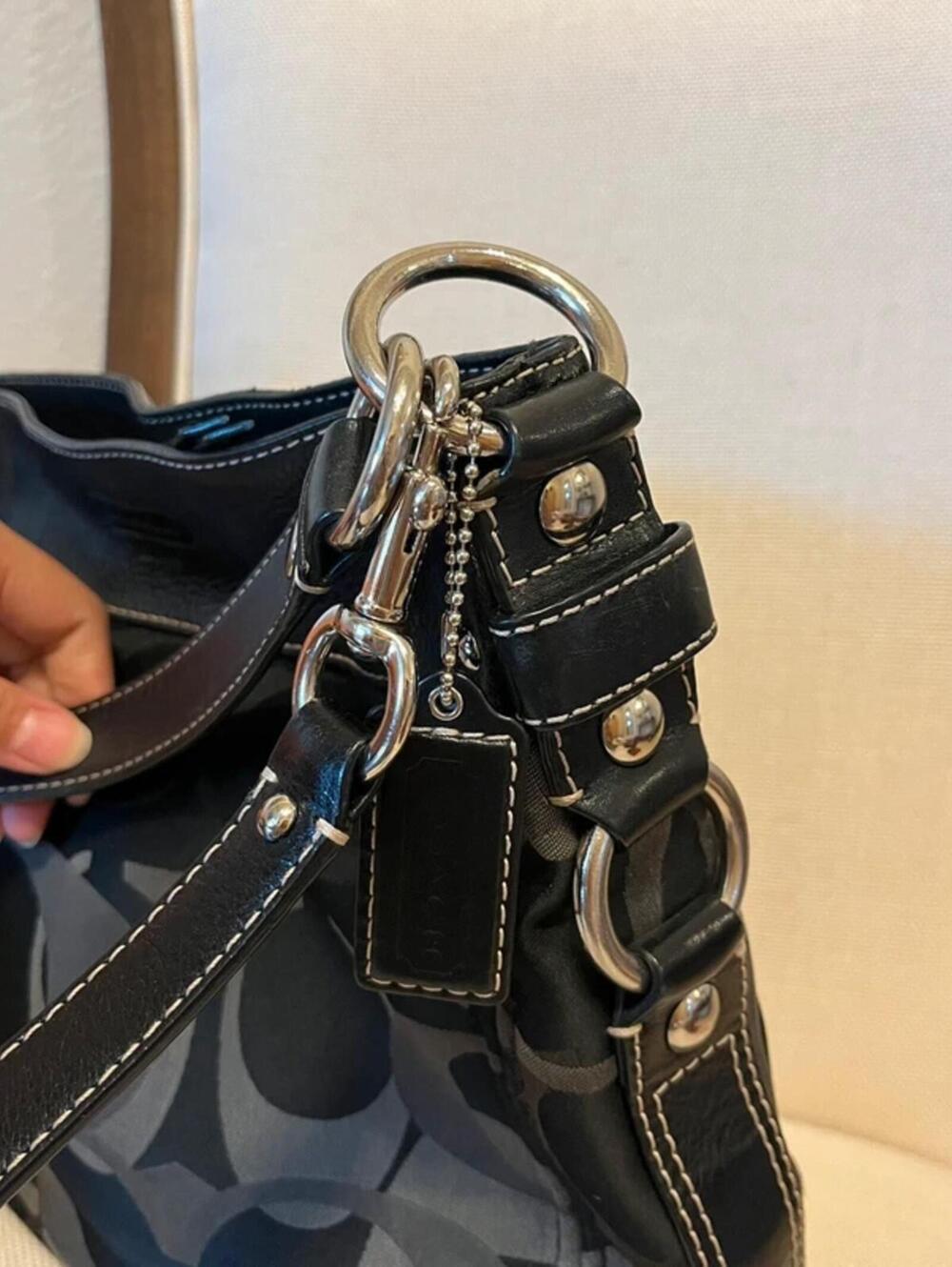 Coach vintage Y2K Black optic Zoe bag - Picture 4 of 8